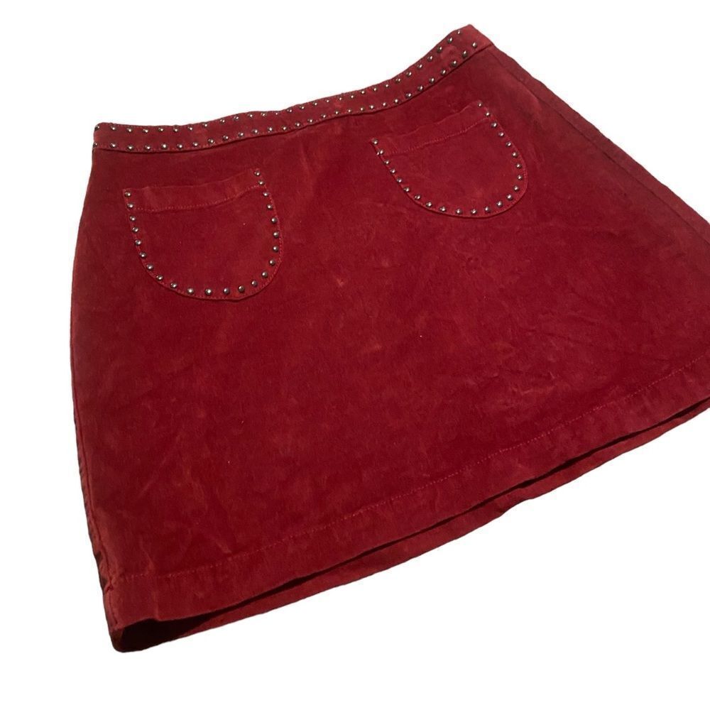 Mossimo Supply Company size 12 burgundy velvet skirt perfect condition